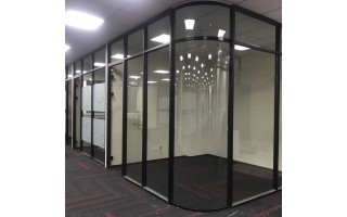 津南區(qū)安裝辦公玻璃隔斷拆裝高隔斷工程