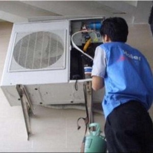 十堰空調(diào)加氟維修電話:132-7726-0776(隨叫隨到)