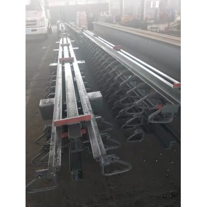 模數(shù)式D160伸縮裝置價橋面路面伸縮縫廠家240模數(shù)式伸縮縫