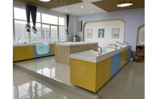 寶寶洗澡池人體型獨(dú)立恒溫游泳設(shè)備