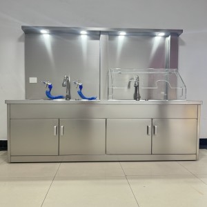 304不銹鋼醫(yī)用洗手池感應(yīng)龍頭定 制水槽